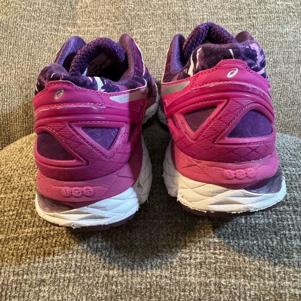ASICS Women's GEL-Kayano 22 Size 8.5 - Picture 8 of 11